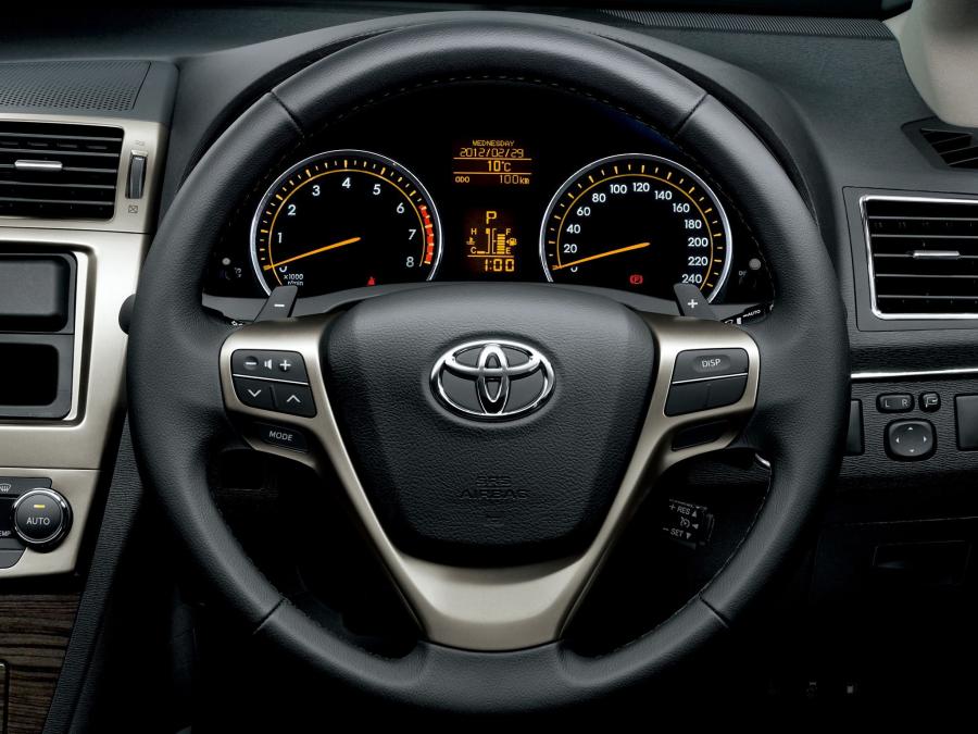  Toyota Avensis 2012 года  (JP) (фото 9 из 11)